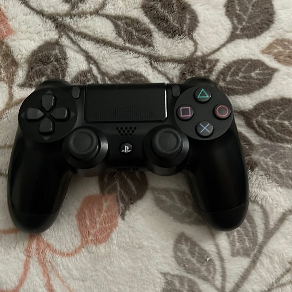 Used ps4 remote